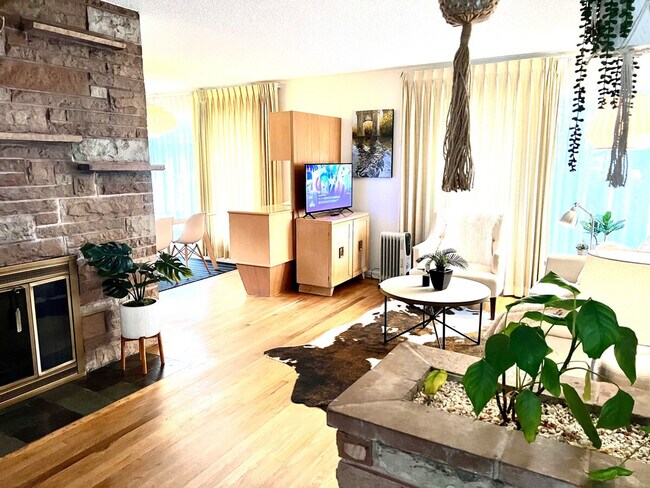 Building Photo - 7900 Beacon Ave S