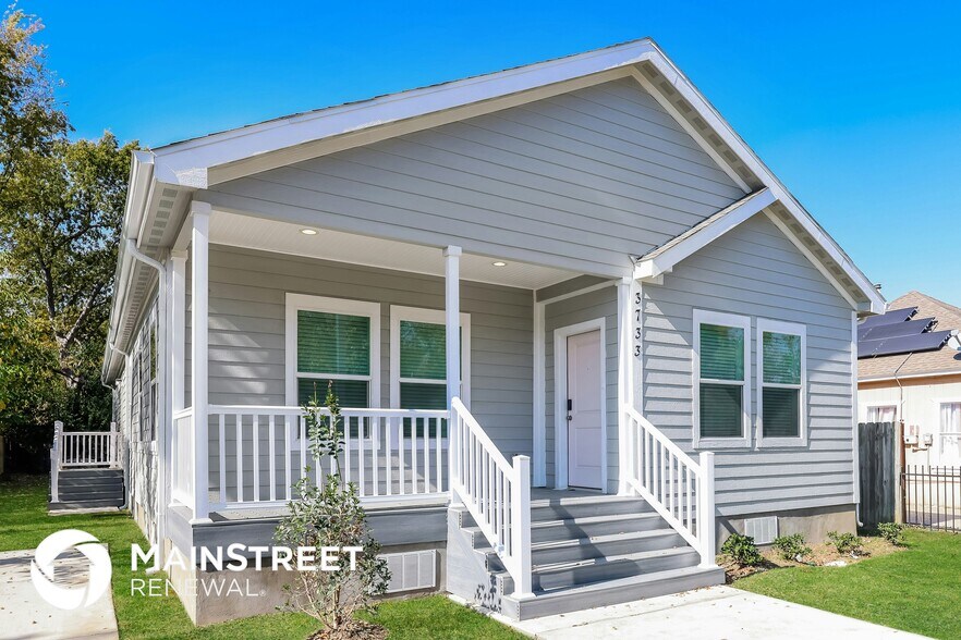 Building Photo - 3733 Vineyard Dr