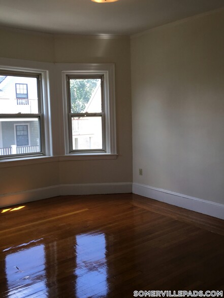 Building Photo - 163 Summer St