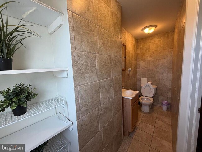 Building Photo - 7103 Rising Sun Ave