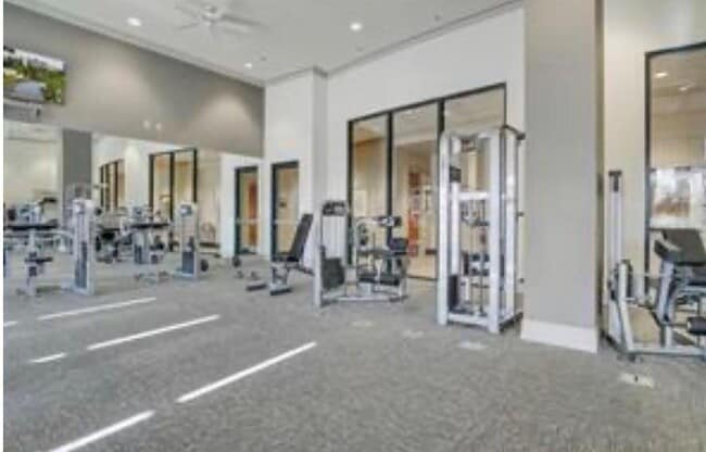 Building Photo - 3040 Peachtree Rd NW