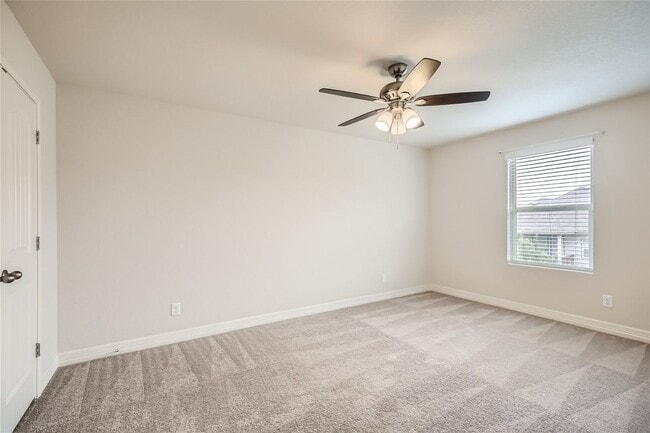 Building Photo - Home in Weston Oaks! $250 off of the first...