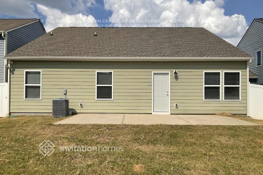 Building Photo - 4902 Staffordshire Ln