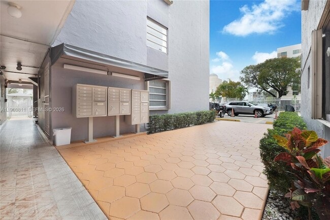 Building Photo - 1661 SW 3rd St