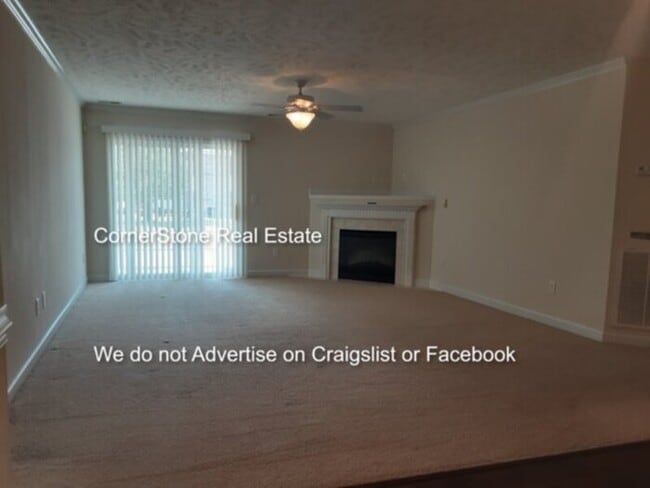 Building Photo - 1830 Balmoral Dr