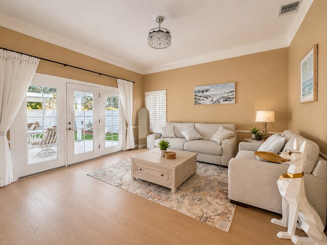 Building Photo - Furnished 4BR + Office | Putting Green Yard