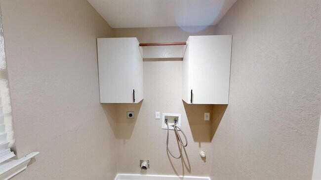Building Photo - 4301 Banister Ln