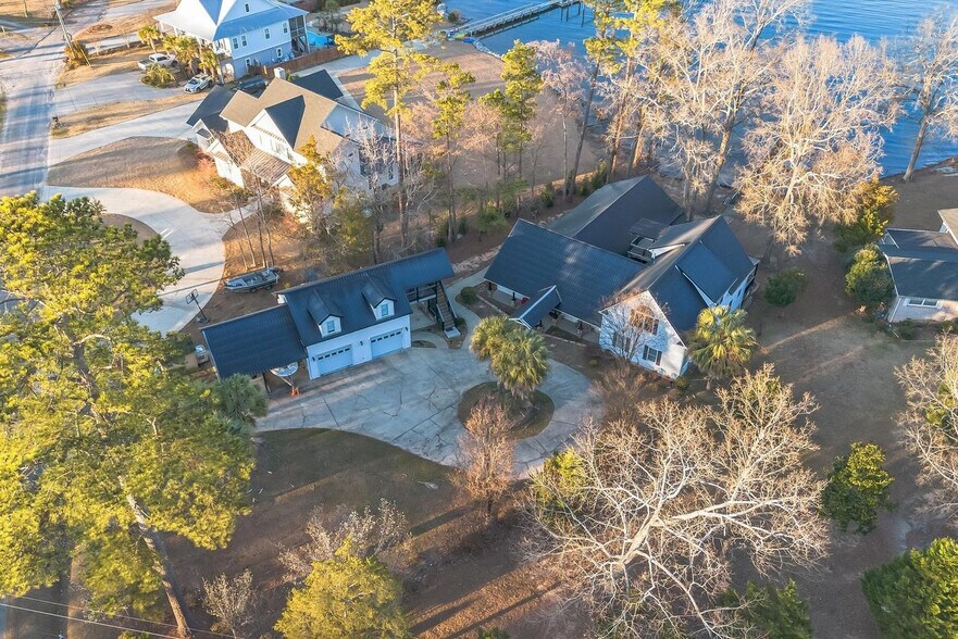 Building Photo - 1348 Misty Ln