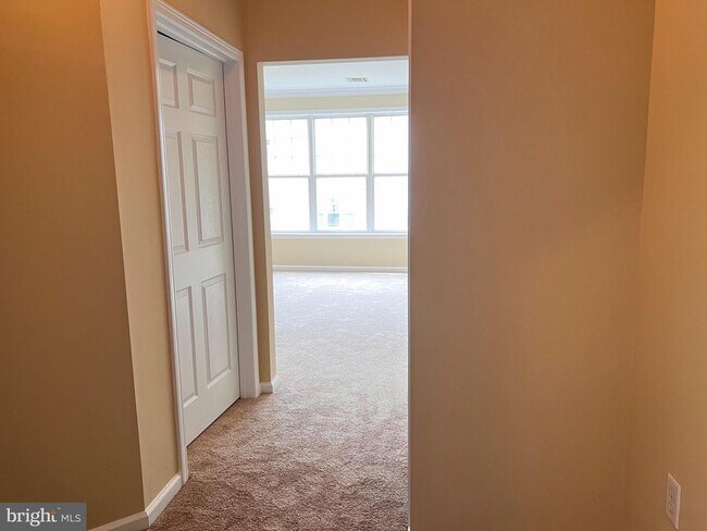 Building Photo - 232 Masterson Ct