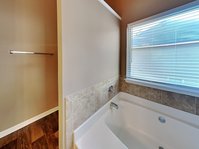 Building Photo - 4885 Medlock Trail Ct SW
