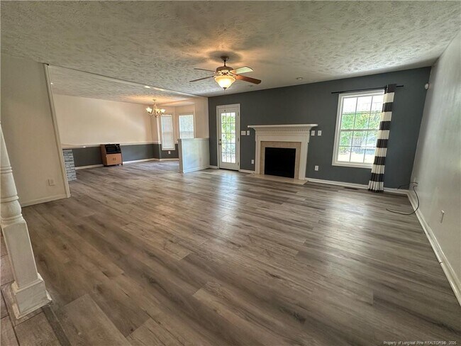 Building Photo - 1404 War Admiral Ct