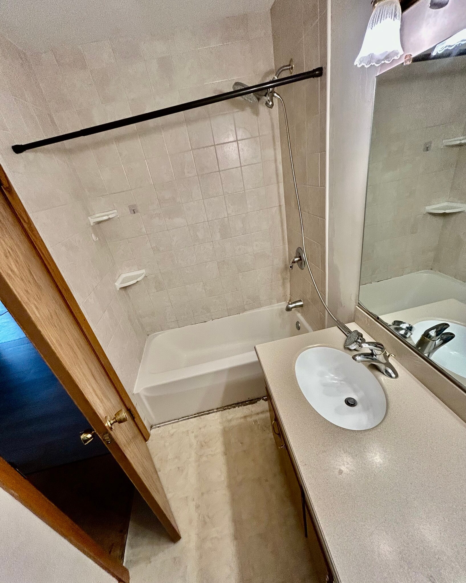 Building Photo - 1510 Jills Dr