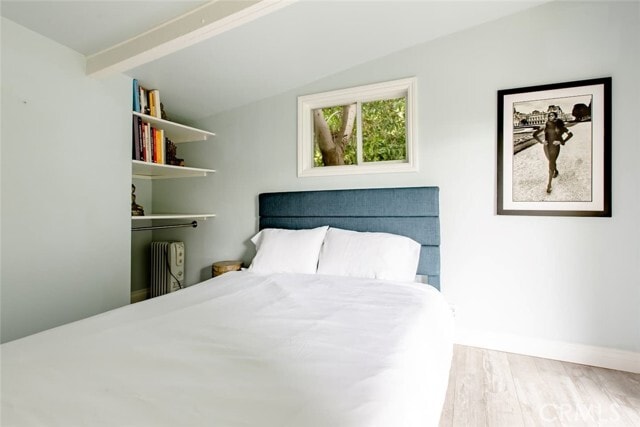 Building Photo - 1514 Sunset Plaza Dr