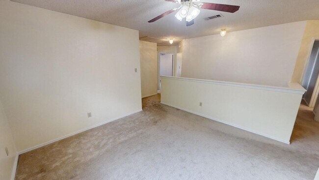 Building Photo - 2308 Darwin Cir