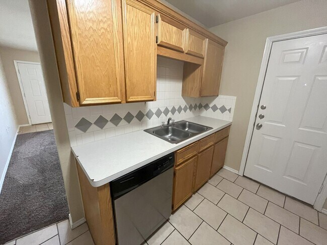 Building Photo - 1714 Ute Trail