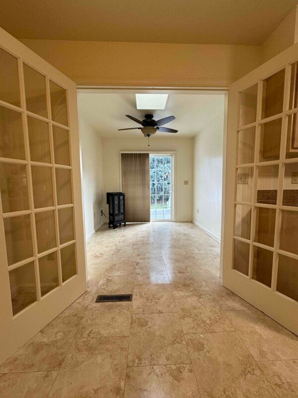 Building Photo - 424 S 25th St