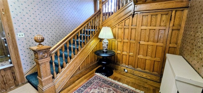 Building Photo - 315 Laurens St