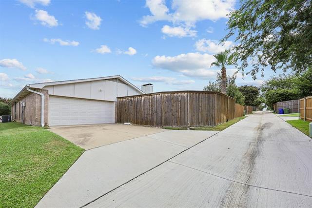 Building Photo - 2604 Winding Creek Dr