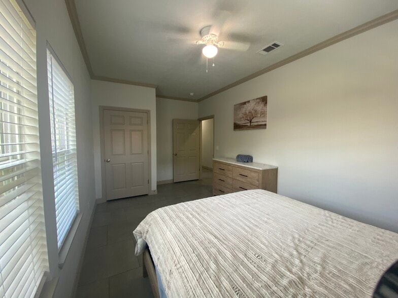 Bedroom 2 - 2925 Pecos St