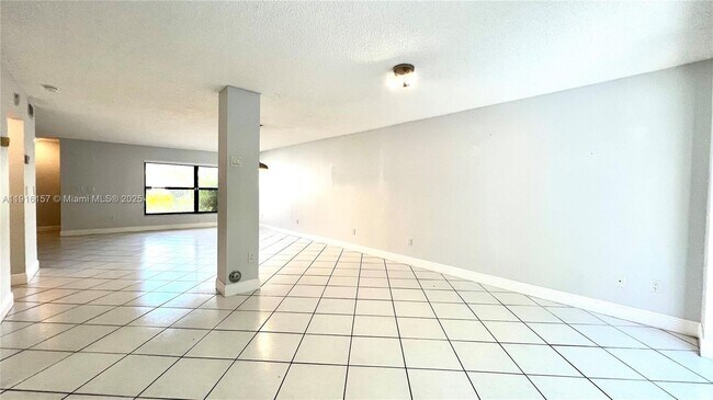 Building Photo - 13725 SW 100th Terrace