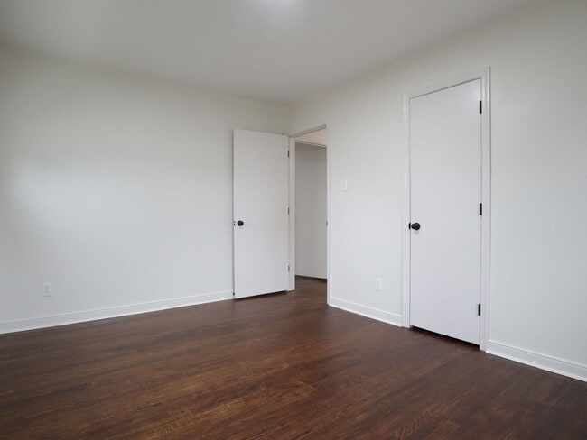 Building Photo - Newly Updated 3-Bed / 1.5-Bath Home with Deck