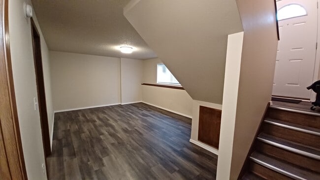 Building Photo - 11009 E Augusta Ct