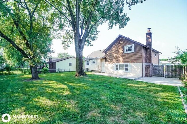 Building Photo - 1954 Forest Lake Ct