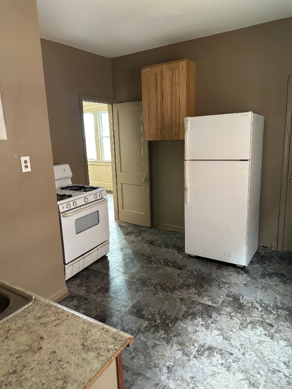 Building Photo - 4087 W Philadelphia St