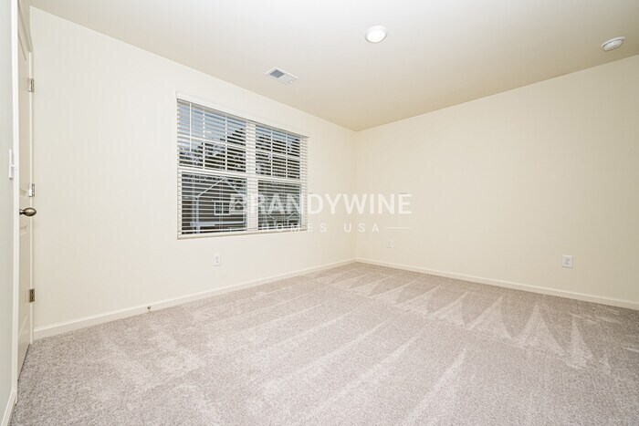 Building Photo - 7625 Saffron Ave