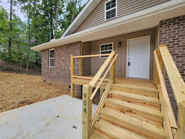 Building Photo - Stunning 3-Bedroom All-Brick Home with New...