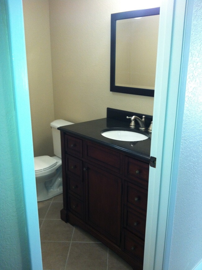 Building Photo - Charming 3 bed/2 bath Home in Northeast Davis