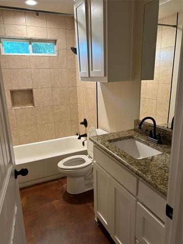 Building Photo - 313 Elmwood St