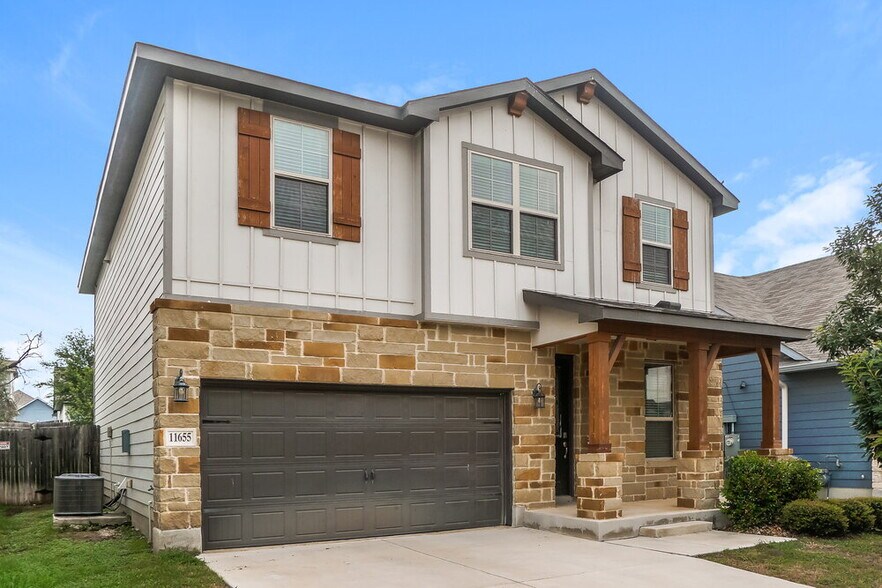 Building Photo - 11655 Bakersfield Pass