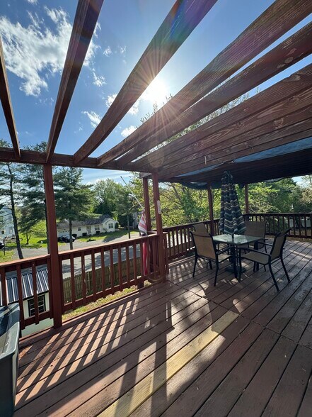 Building Photo - 1568 Harrier Ln