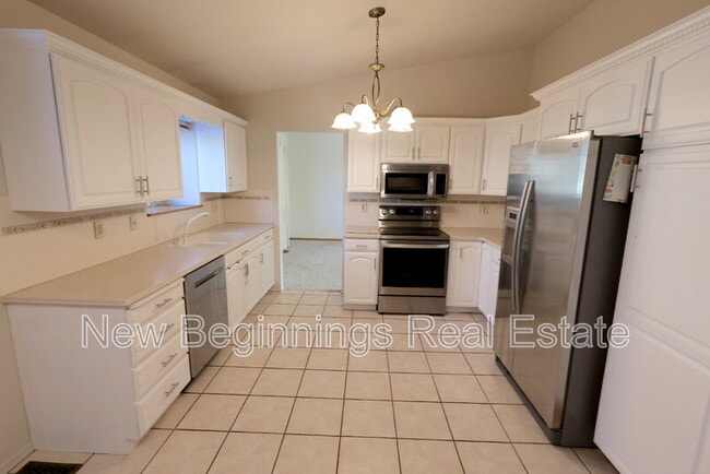 Building Photo - 2125 Sather Dr