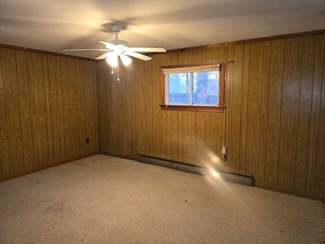 Building Photo - 7933 Belroi Rd