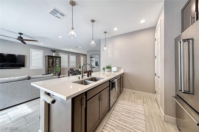 Building Photo - 11287 Gravitation Dr