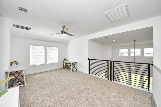 Building Photo - 1548 Dawn Hbr Dr