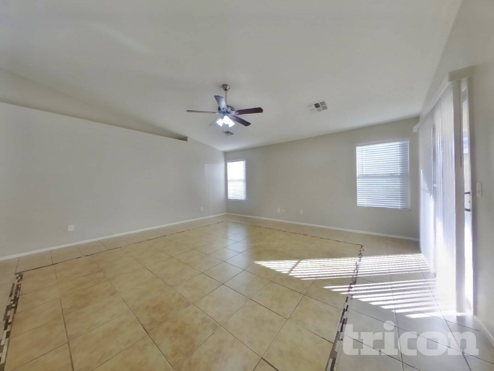 Building Photo - 14131 W Corrine Dr