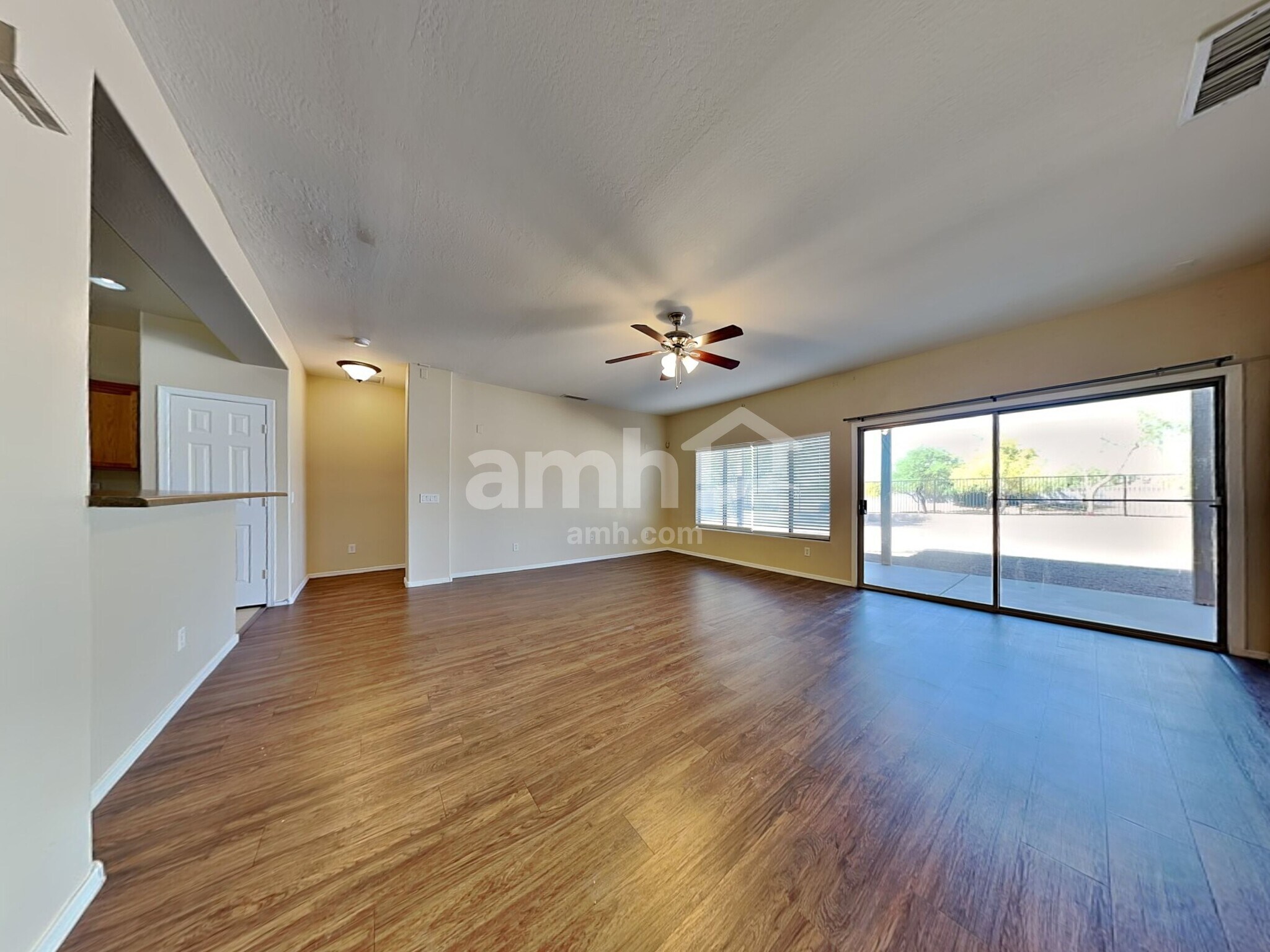 Building Photo - 5526 W Pecan Rd