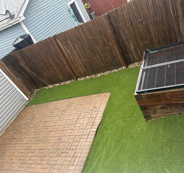 Building Photo - 1335 N Grant Ave