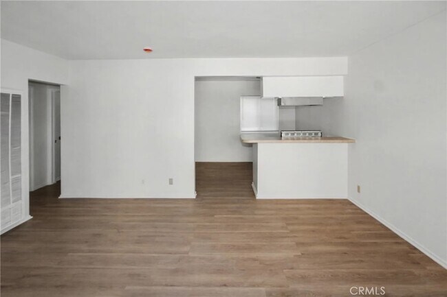 Building Photo - 1010 E 32nd St