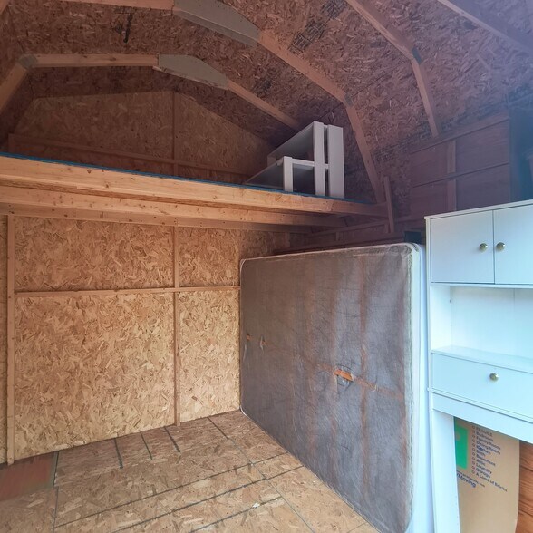 Building Photo - 876 Adele St