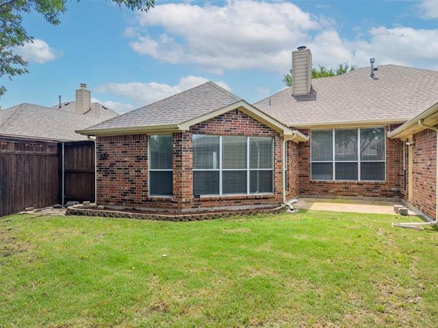 Building Photo - 1433 Woodmont Dr