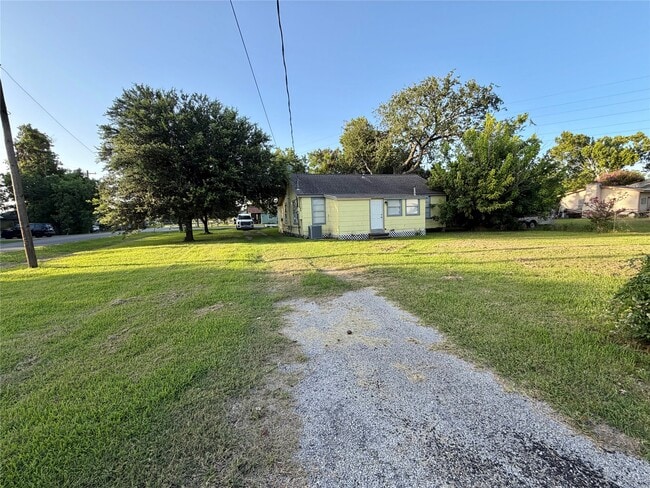 Building Photo - 503 Mckee St
