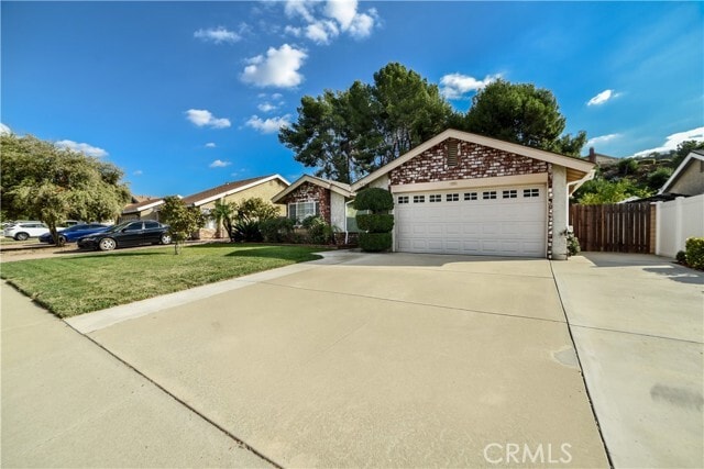 Building Photo - 1728 W Phillips Dr