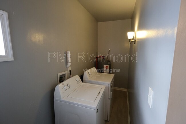 Building Photo - 104 Lee Ave