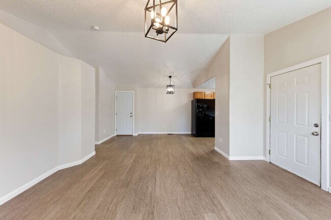 Building Photo - Updated 3 bedroom home with garage