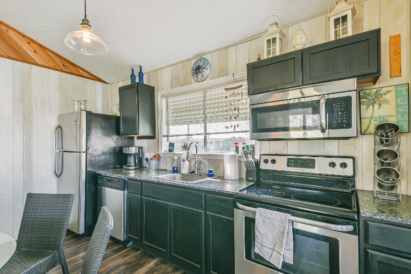 Building Photo - 4026 Kent Dr
