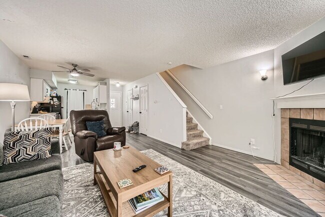Building Photo - 961 Tampico Ct